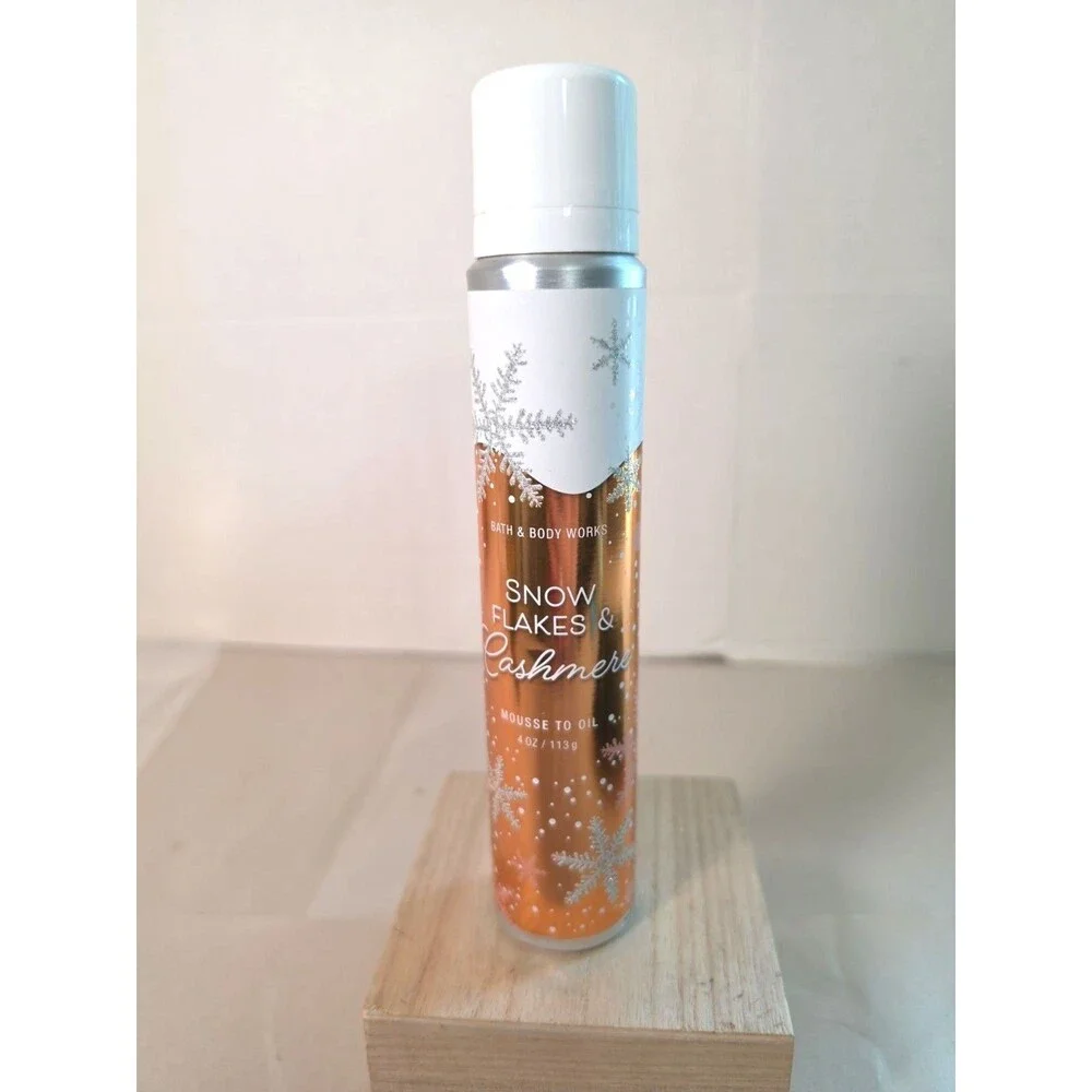 Rare New Bath & Body Works Snow Flakes and Cashmere Mousse To Oil 4oz